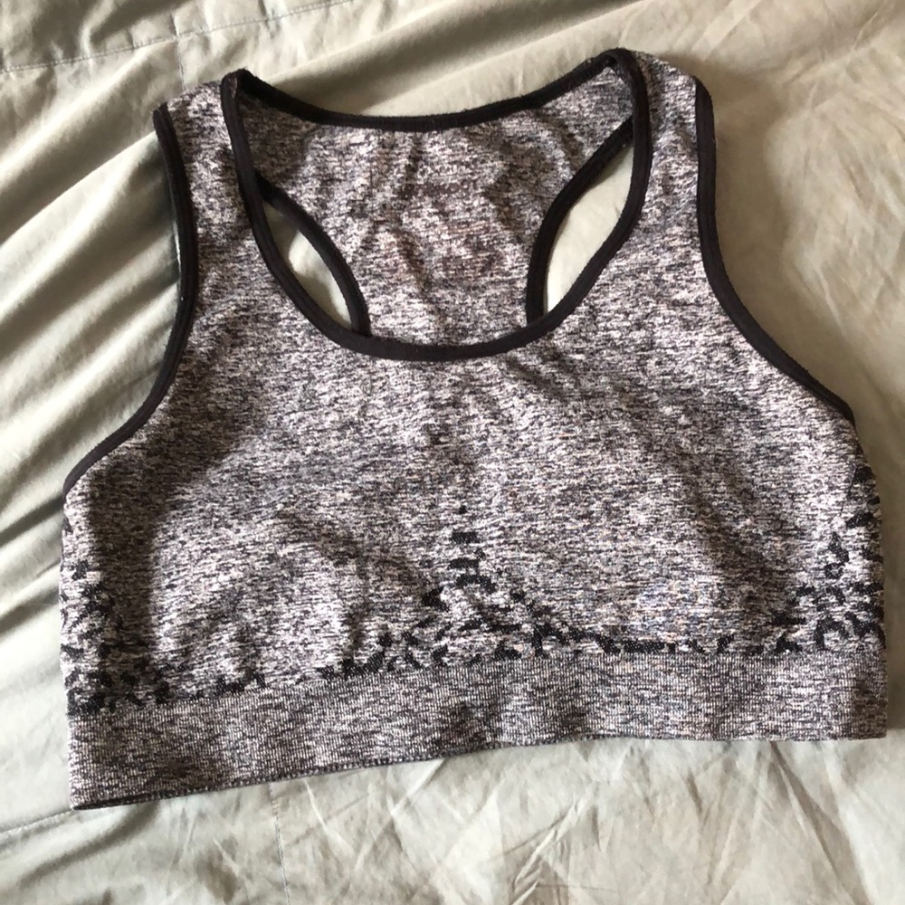 Sports bra